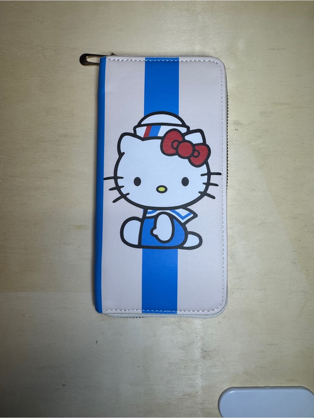 Sanrio Sailor Hello Kitty White & Blue Zip-Around Wallet with Red Bow NWT